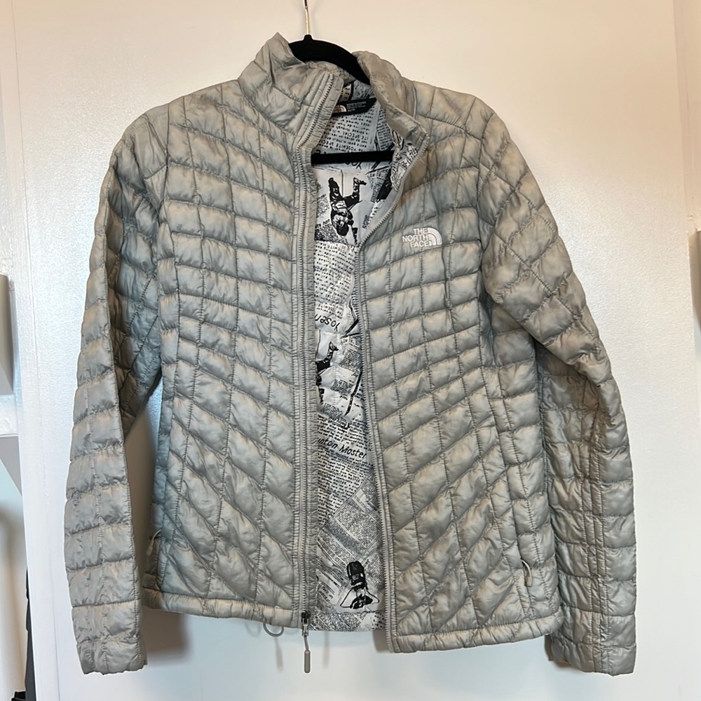 The North Face light grey puffer jacket size XS
